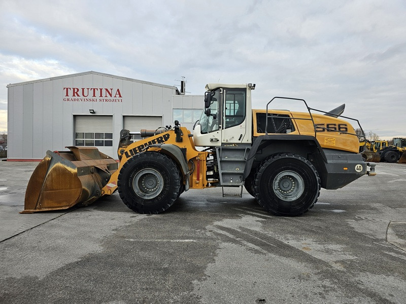 LIEBHERR L566 - Utovarivač na kotačima: slika LIEBHERR L566 - Utovarivač na kotačima LIEBHERR L566 - Utovarivač na kotačima: slika LIEBHERR L566 - Utovarivač na kotačima