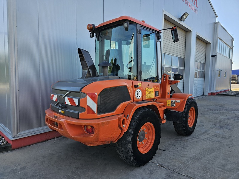 VOLVO L30G - Utovarivač na kotačima: slika VOLVO L30G - Utovarivač na kotačima VOLVO L30G - Utovarivač na kotačima: slika VOLVO L30G - Utovarivač na kotačima
