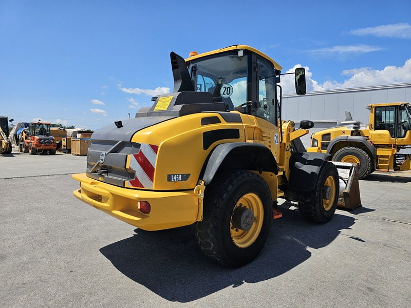 VOLVO L45H - Utovarivač na kotačima: slika VOLVO L45H - Utovarivač na kotačima VOLVO L45H - Utovarivač na kotačima: slika VOLVO L45H - Utovarivač na kotačima