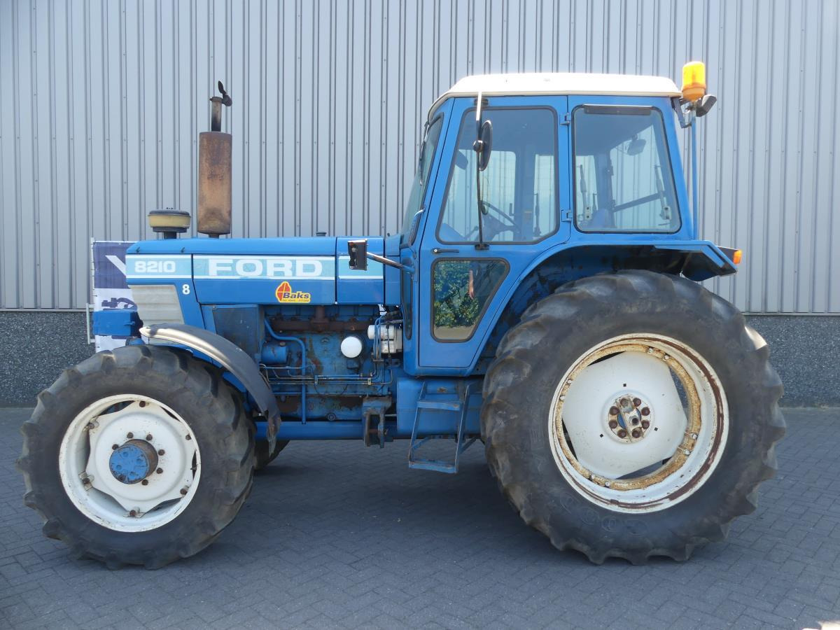 Ford 8210 - Traktor: slika Ford 8210 - Traktor Ford 8210 - Traktor: slika Ford 8210 - Traktor
