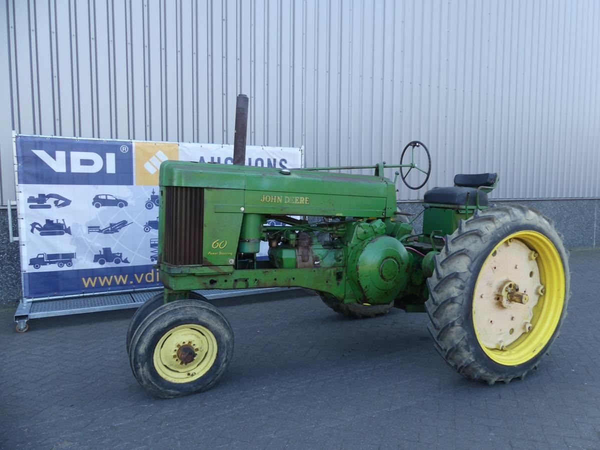 John-Deere 60 - Traktor: slika John-Deere 60 - Traktor John-Deere 60 - Traktor: slika John-Deere 60 - Traktor