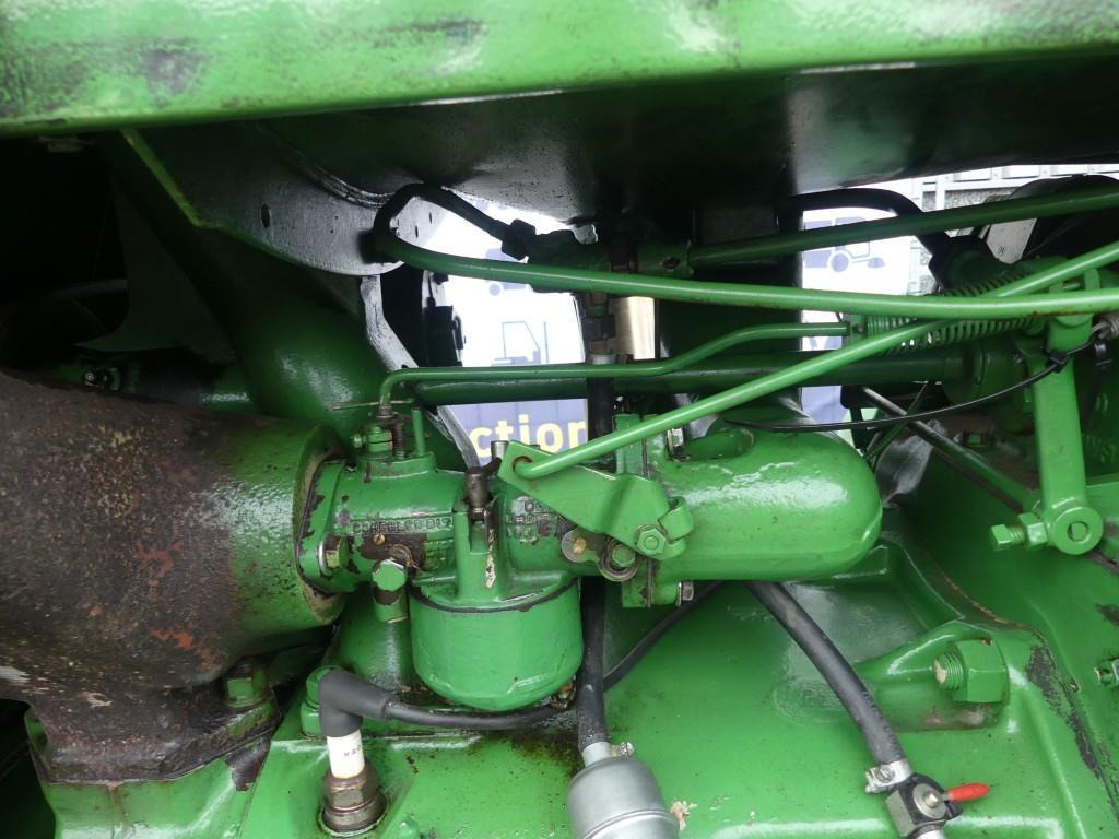 Traktor John-Deere D: slika Traktor John-Deere D Traktor John-Deere D: slika Traktor John-Deere D