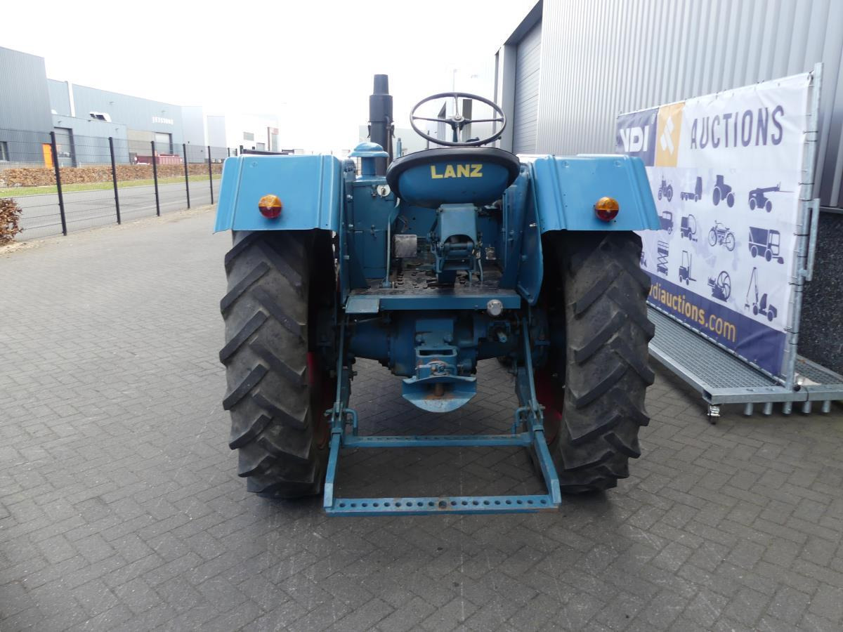 Lanz-Bulldog D2806 - Traktor: slika Lanz-Bulldog D2806 - Traktor Lanz-Bulldog D2806 - Traktor: slika Lanz-Bulldog D2806 - Traktor