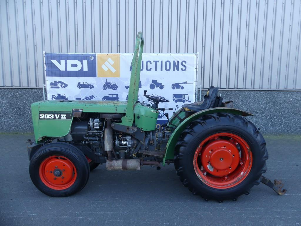 SF Vierzon H2 - Traktor: slika SF Vierzon H2 - Traktor SF Vierzon H2 - Traktor: slika SF Vierzon H2 - Traktor
