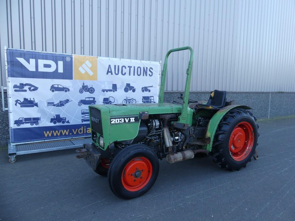 SF Vierzon H2 - Traktor: slika SF Vierzon H2 - Traktor SF Vierzon H2 - Traktor: slika SF Vierzon H2 - Traktor