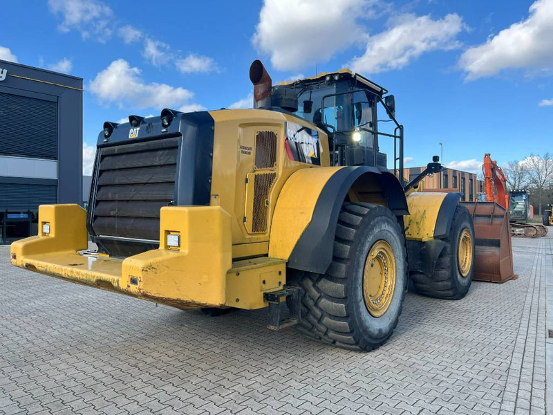 Cat 982M - Utovarivač na kotačima: slika Cat 982M - Utovarivač na kotačima Cat 982M - Utovarivač na kotačima: slika Cat 982M - Utovarivač na kotačima