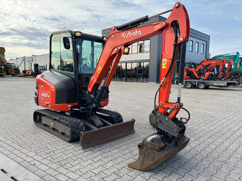 Kubota KX 027-4 - Mini bager: slika Kubota KX 027-4 - Mini bager Kubota KX 027-4 - Mini bager: slika Kubota KX 027-4 - Mini bager