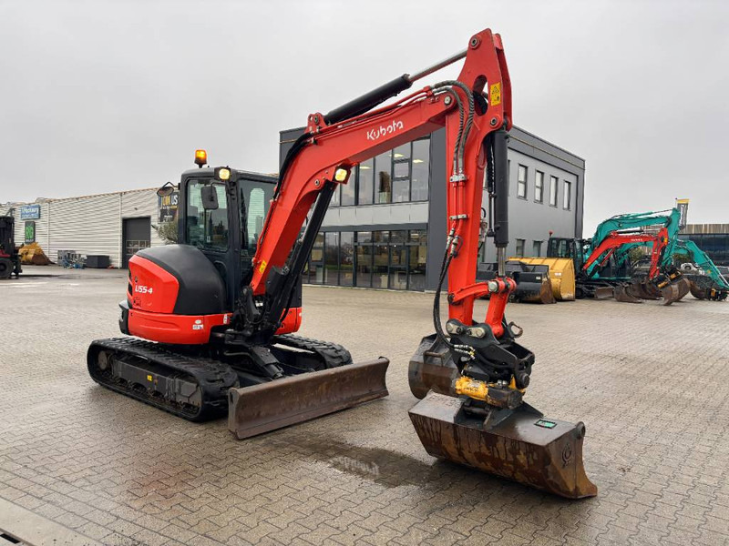 Kubota U 55-4 - Mini bager: slika Kubota U 55-4 - Mini bager Kubota U 55-4 - Mini bager: slika Kubota U 55-4 - Mini bager