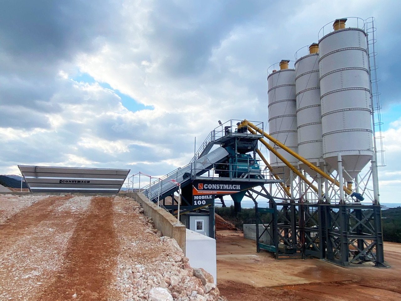 Constmach 100 m³/h Mobile Concrete Batching Plant - Betonara: slika Constmach 100 m³/h Mobile Concrete Batching Plant - Betonara Constmach 100 m³/h Mobile Concrete Batching Plant - Betonara: slika Constmach 100 m³/h Mobile Concrete Batching Plant - Betonara
