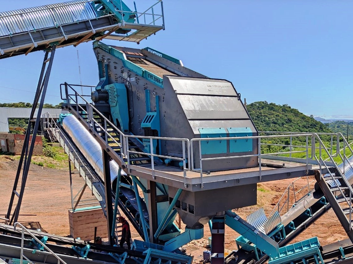 Constmach 140-180 Tph Vibrationssiebmaschine 2-3-4 Etappen 1800x5000 mm - Screener: slika Constmach 140-180 Tph Vibrationssiebmaschine 2-3-4 Etappen 1800x5000 mm - Screener Constmach 140-180 Tph Vibrationssiebmaschine 2-3-4 Etappen 1800x5000 mm - Screener: slika Constmach 140-180 Tph Vibrationssiebmaschine 2-3-4 Etappen 1800x5000 mm - Screener