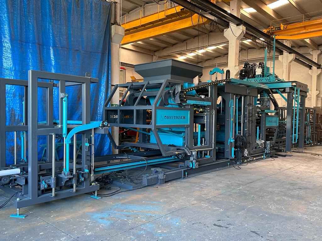 Constmach BS-25 Concrete Block Making Machine (Concrete Paving Machine) - Stroj za betonske blokove: slika Constmach BS-25 Concrete Block Making Machine (Concrete Paving Machine) - Stroj za betonske blokove Constmach BS-25 Concrete Block Making Machine (Concrete Paving Machine) - Stroj za betonske blokove: slika Constmach BS-25 Concrete Block Making Machine (Concrete Paving Machine) - Stroj za betonske blokove
