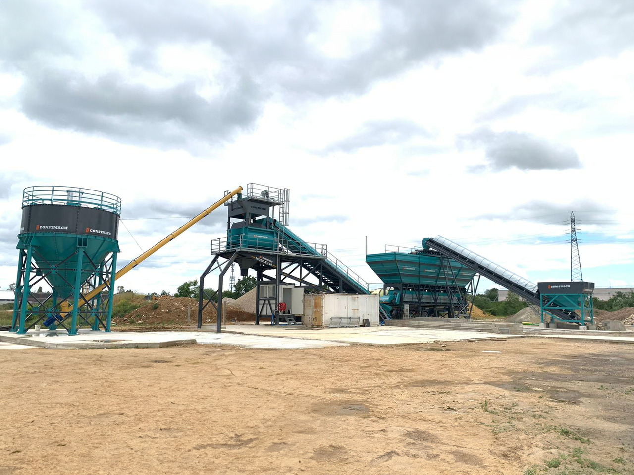 Constmach Centrale à Béton Mobile d'une Capacité de 120 m³/h - Betonara: slika Constmach Centrale à Béton Mobile d'une Capacité de 120 m³/h - Betonara Constmach Centrale à Béton Mobile d'une Capacité de 120 m³/h - Betonara: slika Constmach Centrale à Béton Mobile d'une Capacité de 120 m³/h - Betonara