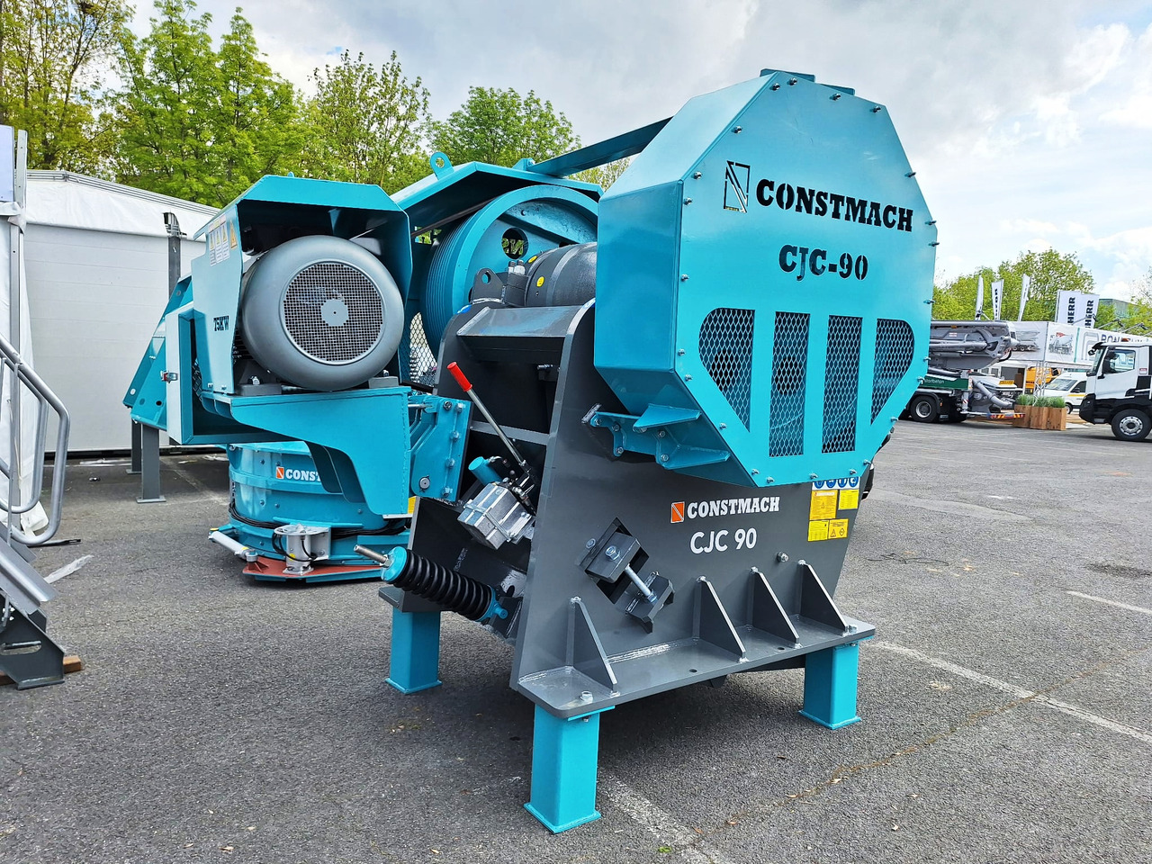 Constmach Delivery Of 60-110 Tph Jaw Crushers In Stock - Čeljusna drobilica: slika Constmach Delivery Of 60-110 Tph Jaw Crushers In Stock - Čeljusna drobilica Constmach Delivery Of 60-110 Tph Jaw Crushers In Stock - Čeljusna drobilica: slika Constmach Delivery Of 60-110 Tph Jaw Crushers In Stock - Čeljusna drobilica