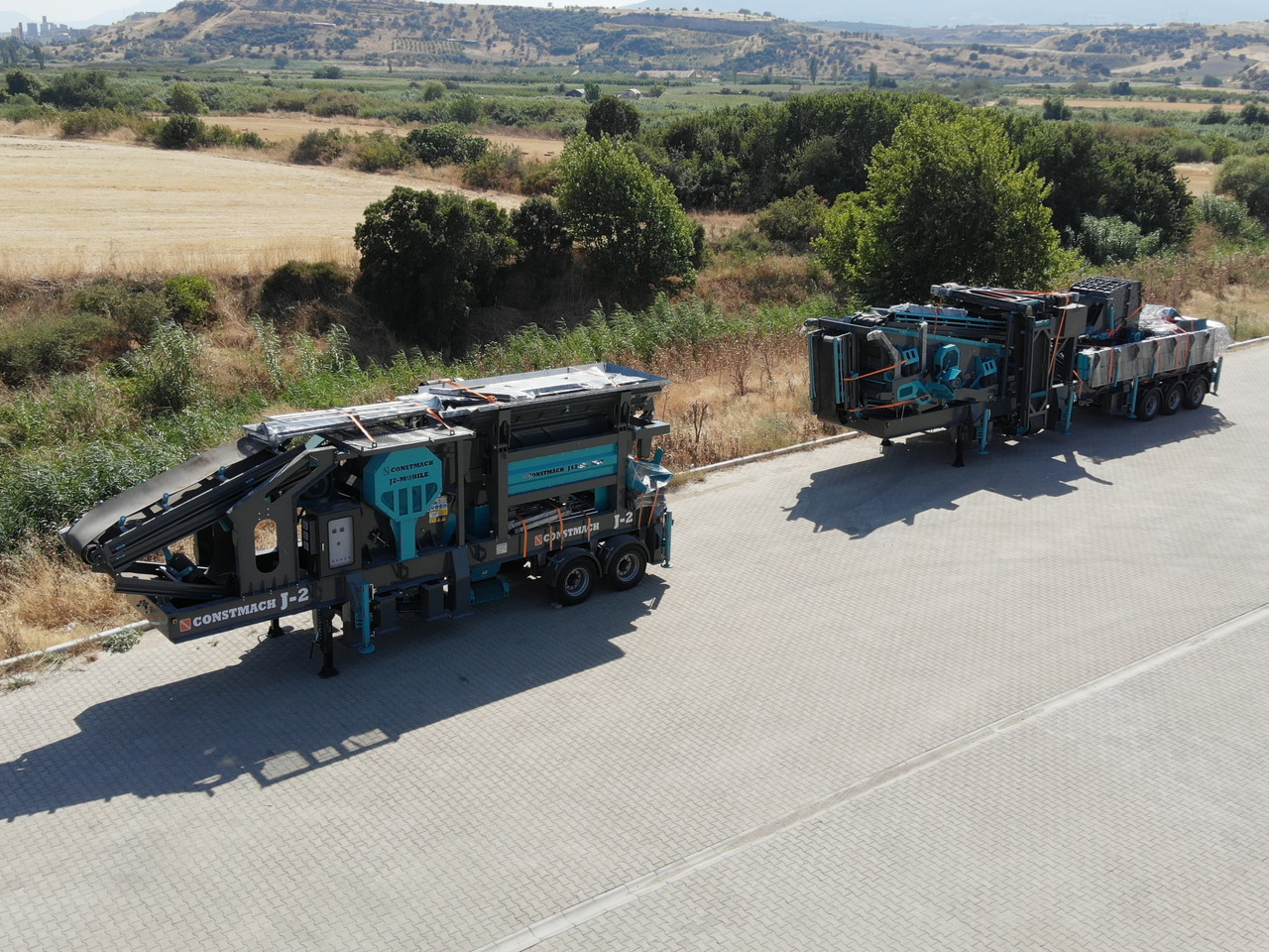 Constmach Mobile Prallbrech- und Siebanlage mit einer Kapazität von 150-200 Tonnen - Mobilna drobilica: slika Constmach Mobile Prallbrech- und Siebanlage mit einer Kapazität von 150-200 Tonnen - Mobilna drobilica Constmach Mobile Prallbrech- und Siebanlage mit einer Kapazität von 150-200 Tonnen - Mobilna drobilica: slika Constmach Mobile Prallbrech- und Siebanlage mit einer Kapazität von 150-200 Tonnen - Mobilna drobilica