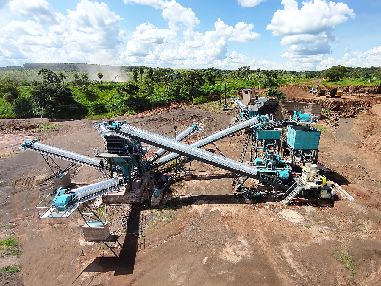 Constmach Stationäre Basalt Steinbrechanlage 250-300 t/h - Drobilica: slika Constmach Stationäre Basalt Steinbrechanlage 250-300 t/h - Drobilica Constmach Stationäre Basalt Steinbrechanlage 250-300 t/h - Drobilica: slika Constmach Stationäre Basalt Steinbrechanlage 250-300 t/h - Drobilica