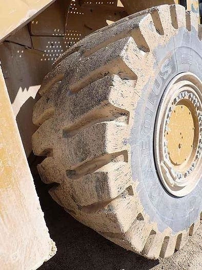 Utovarivač na kotačima CAT 988K: slika Utovarivač na kotačima CAT 988K