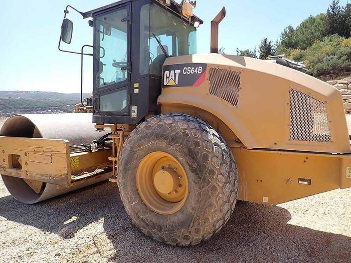 CAT CS64B - Vibro ploča: slika CAT CS64B - Vibro ploča CAT CS64B - Vibro ploča: slika CAT CS64B - Vibro ploča