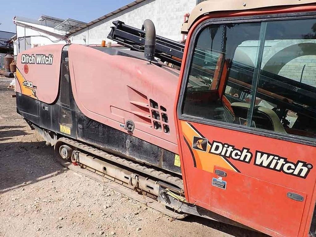 Ditch Witch JT30AT - Platforma za bušenje: slika Ditch Witch JT30AT - Platforma za bušenje Ditch Witch JT30AT - Platforma za bušenje: slika Ditch Witch JT30AT - Platforma za bušenje