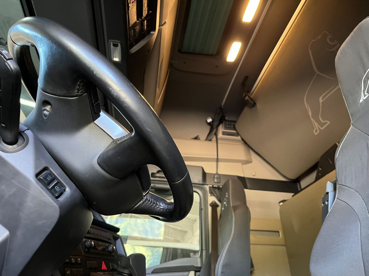 Tegljač MAN TGX 18.510: slika Tegljač MAN TGX 18.510