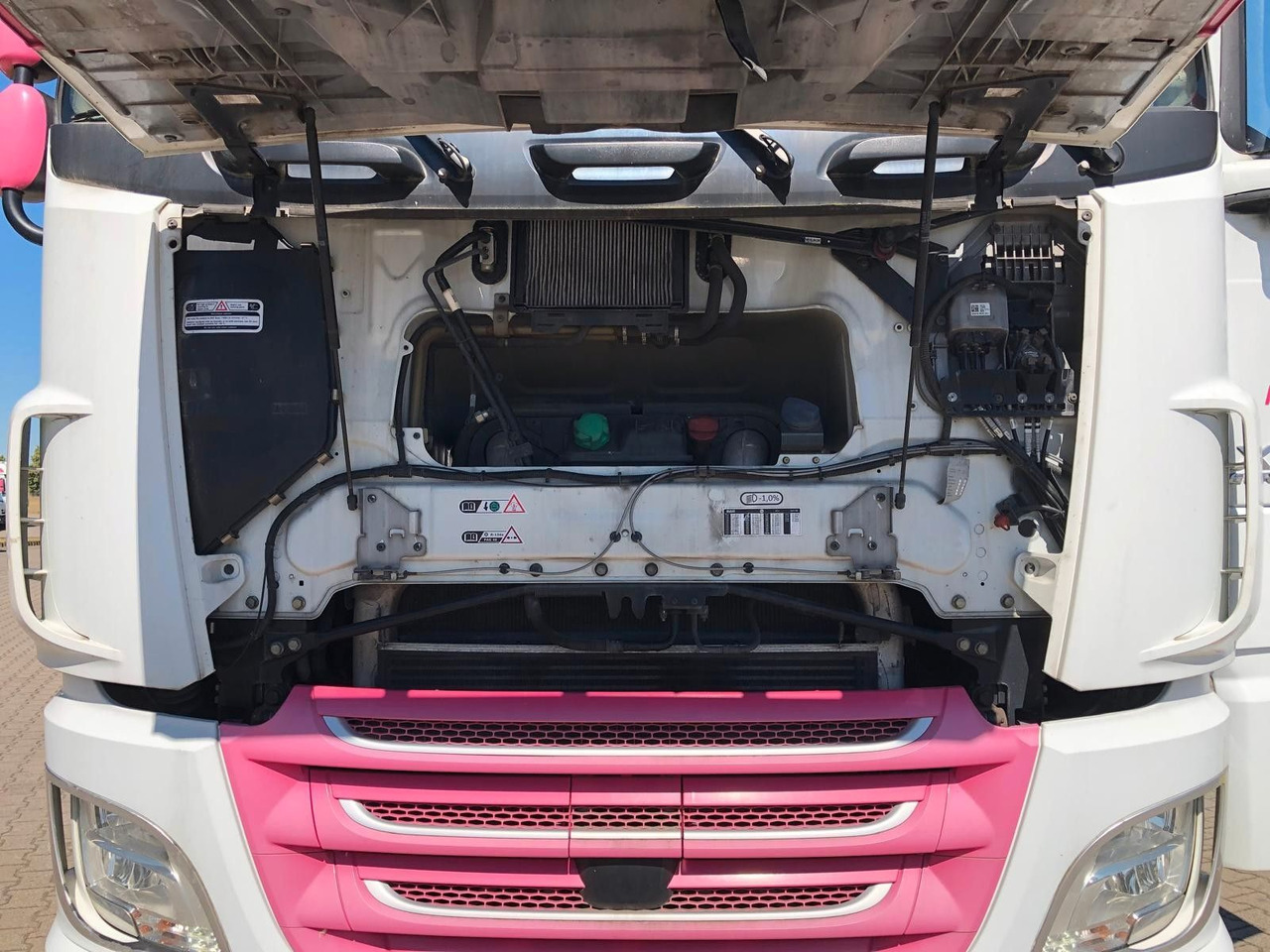 DAF XF460 SSC Liftachse*LBW*AHK*Standkl*Mega - Transporter kontejnera/ Kamion s izmjenjivim sanducima: slika DAF XF460 SSC Liftachse*LBW*AHK*Standkl*Mega - Transporter kontejnera/ Kamion s izmjenjivim sanducima DAF XF460 SSC Liftachse*LBW*AHK*Standkl*Mega - Transporter kontejnera/ Kamion s izmjenjivim sanducima: slika DAF XF460 SSC Liftachse*LBW*AHK*Standkl*Mega - Transporter kontejnera/ Kamion s izmjenjivim sanducima