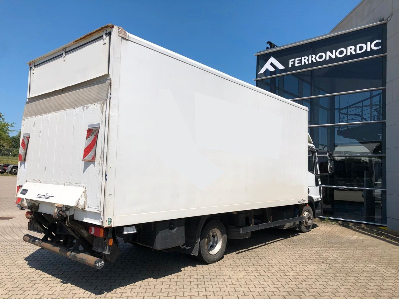 Iveco 75 E 190 Koffer*LBW*Schalter*Blatt/Luft*Klima - Dostavno vozilo sa zatvorenim sandukom: slika Iveco 75 E 190 Koffer*LBW*Schalter*Blatt/Luft*Klima - Dostavno vozilo sa zatvorenim sandukom Iveco 75 E 190 Koffer*LBW*Schalter*Blatt/Luft*Klima - Dostavno vozilo sa zatvorenim sandukom: slika Iveco 75 E 190 Koffer*LBW*Schalter*Blatt/Luft*Klima - Dostavno vozilo sa zatvorenim sandukom