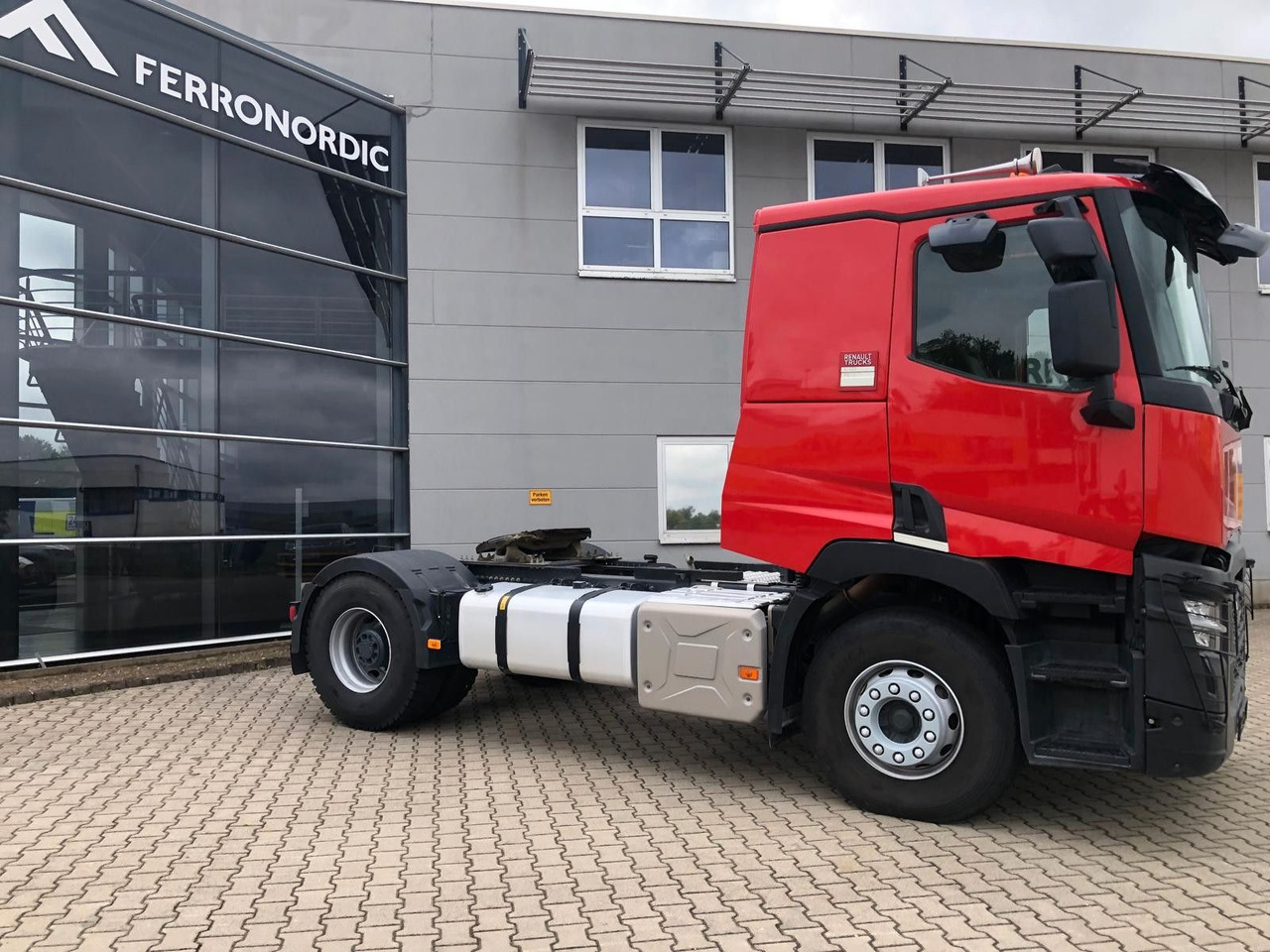 Renault C480 Evo Kipphydraulik*AP Achsen*Auch Miete - Tegljač: slika Renault C480 Evo Kipphydraulik*AP Achsen*Auch Miete - Tegljač Renault C480 Evo Kipphydraulik*AP Achsen*Auch Miete - Tegljač: slika Renault C480 Evo Kipphydraulik*AP Achsen*Auch Miete - Tegljač