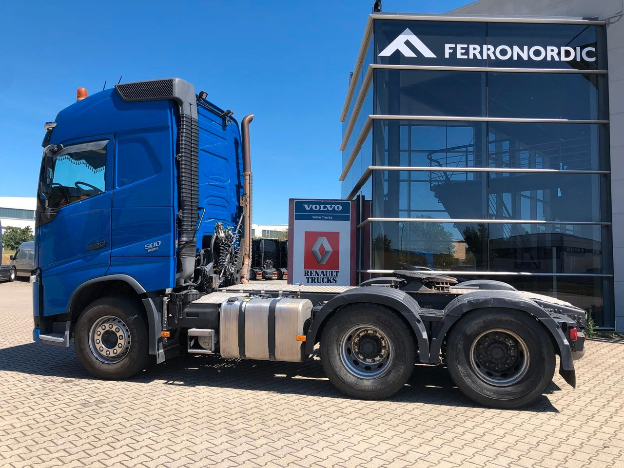Volvo FH500 6x4*Liftachse*80T*IP-Cool*PTO - Tegljač: slika Volvo FH500 6x4*Liftachse*80T*IP-Cool*PTO - Tegljač Volvo FH500 6x4*Liftachse*80T*IP-Cool*PTO - Tegljač: slika Volvo FH500 6x4*Liftachse*80T*IP-Cool*PTO - Tegljač