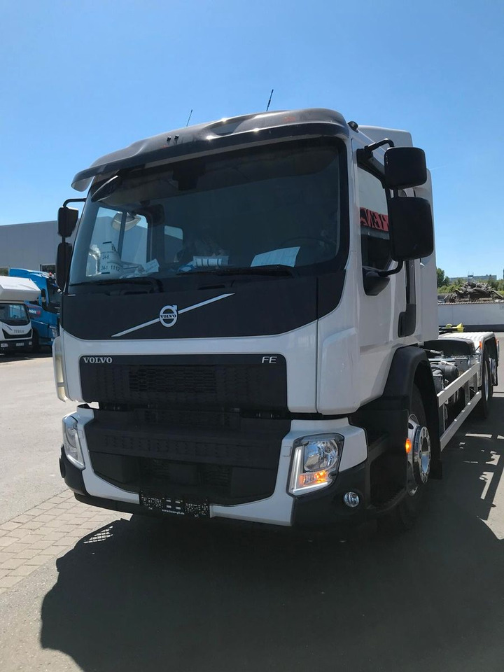Volvo FE 320 6x2 - Kamion s kukastom dizalicom: slika Volvo FE 320 6x2 - Kamion s kukastom dizalicom Volvo FE 320 6x2 - Kamion s kukastom dizalicom: slika Volvo FE 320 6x2 - Kamion s kukastom dizalicom