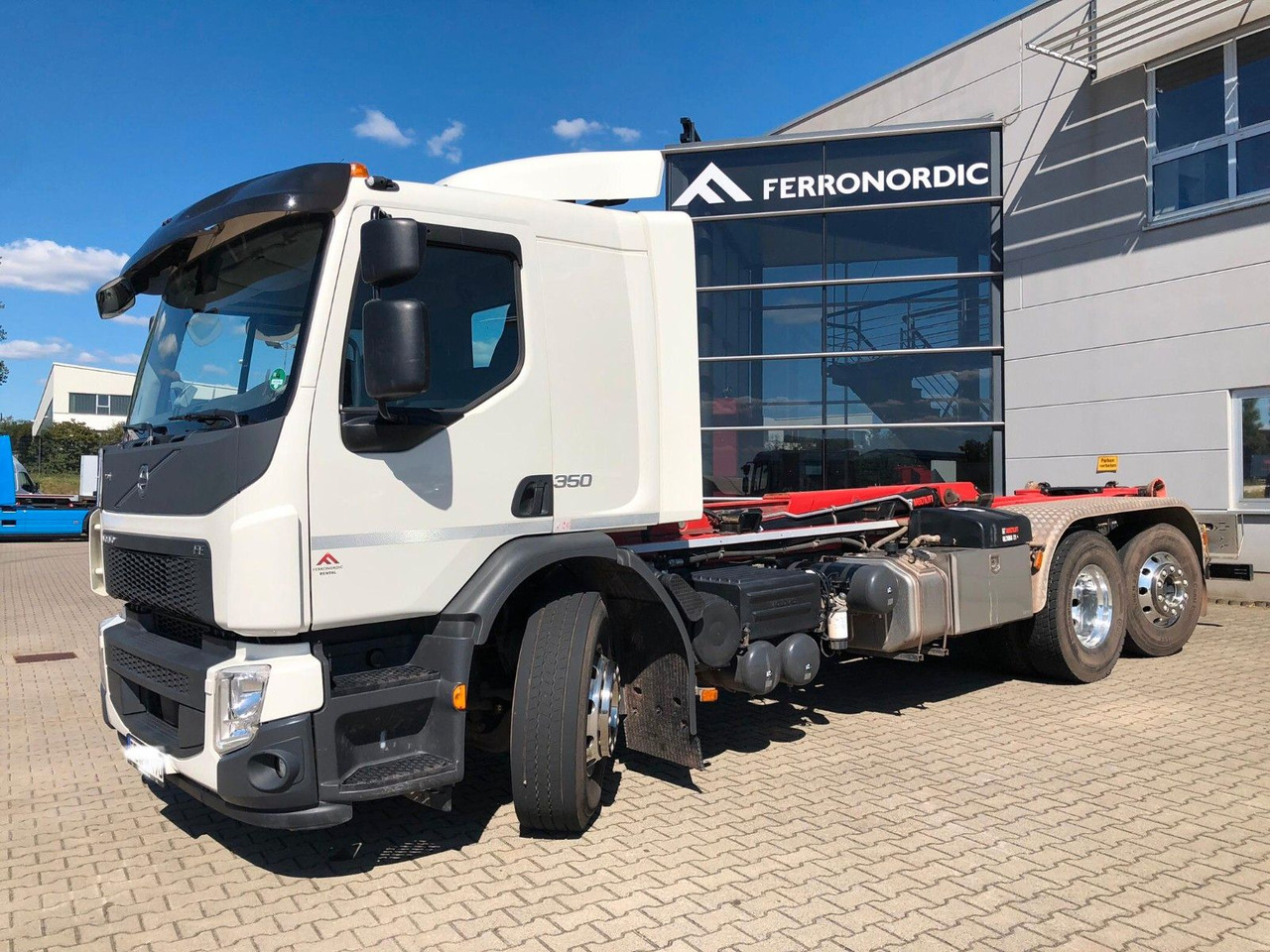 Volvo FE 350 6x2 Lenkachse*Alufelgen*HIAB*AHK*Klima - Kamion s kukastom dizalicom: slika Volvo FE 350 6x2 Lenkachse*Alufelgen*HIAB*AHK*Klima - Kamion s kukastom dizalicom Volvo FE 350 6x2 Lenkachse*Alufelgen*HIAB*AHK*Klima - Kamion s kukastom dizalicom: slika Volvo FE 350 6x2 Lenkachse*Alufelgen*HIAB*AHK*Klima - Kamion s kukastom dizalicom