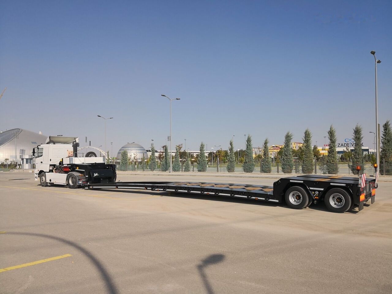 Özgül 2 AXLE LOW LOADER SEMI TRAILER - Poluprikolica s niskim utovarivačem: slika Özgül 2 AXLE LOW LOADER SEMI TRAILER - Poluprikolica s niskim utovarivačem Özgül 2 AXLE LOW LOADER SEMI TRAILER - Poluprikolica s niskim utovarivačem: slika Özgül 2 AXLE LOW LOADER SEMI TRAILER - Poluprikolica s niskim utovarivačem