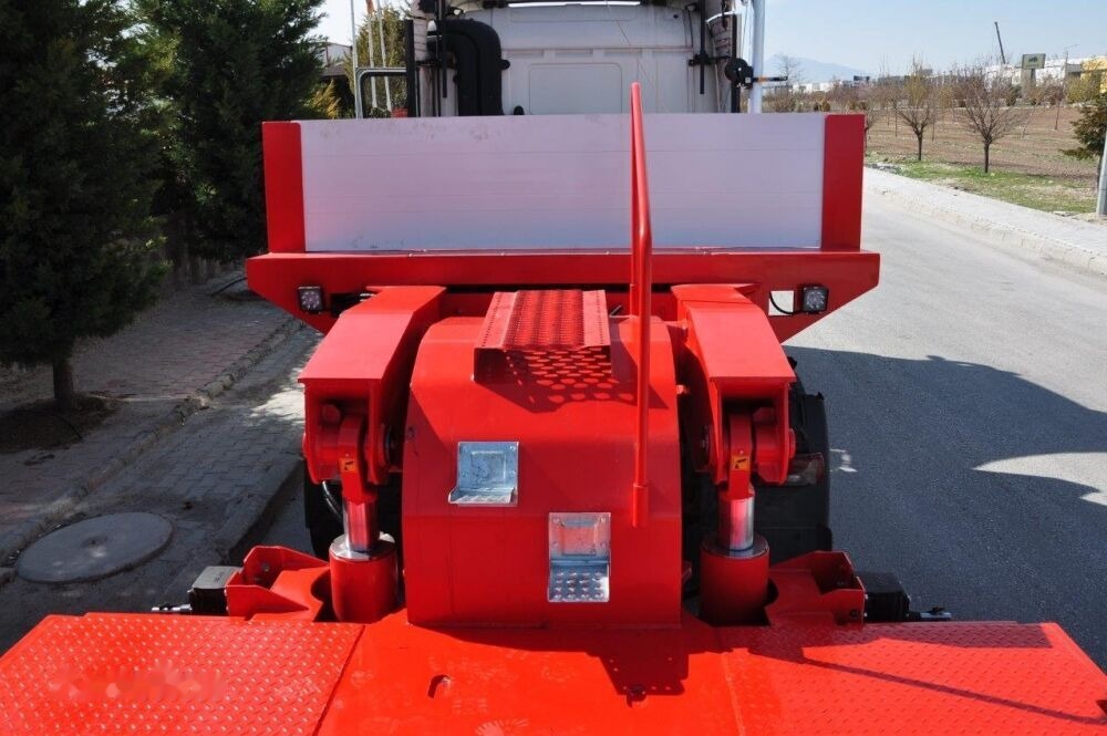 Özgül 6 AXLE LOWBED SEMI TRAILER - Poluprikolica s niskim utovarivačem: slika Özgül 6 AXLE LOWBED SEMI TRAILER - Poluprikolica s niskim utovarivačem Özgül 6 AXLE LOWBED SEMI TRAILER - Poluprikolica s niskim utovarivačem: slika Özgül 6 AXLE LOWBED SEMI TRAILER - Poluprikolica s niskim utovarivačem