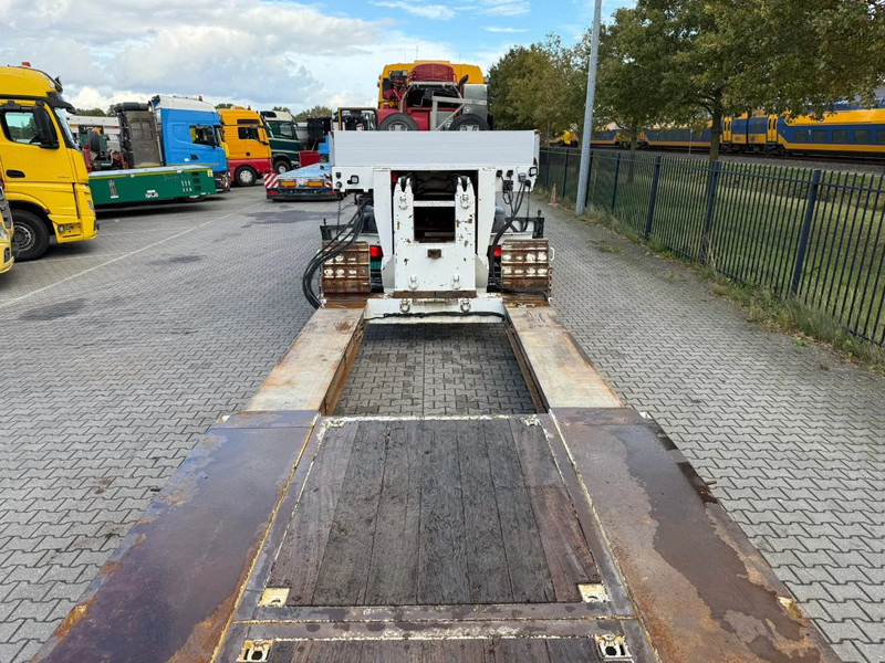 Poluprikolica s niskim utovarivačem Goldhofer STZ VP 3 55/80A: slika Poluprikolica s niskim utovarivačem Goldhofer STZ VP 3 55/80A Poluprikolica s niskim utovarivačem Goldhofer STZ VP 3 55/80A: slika Poluprikolica s niskim utovarivačem Goldhofer STZ VP 3 55/80A