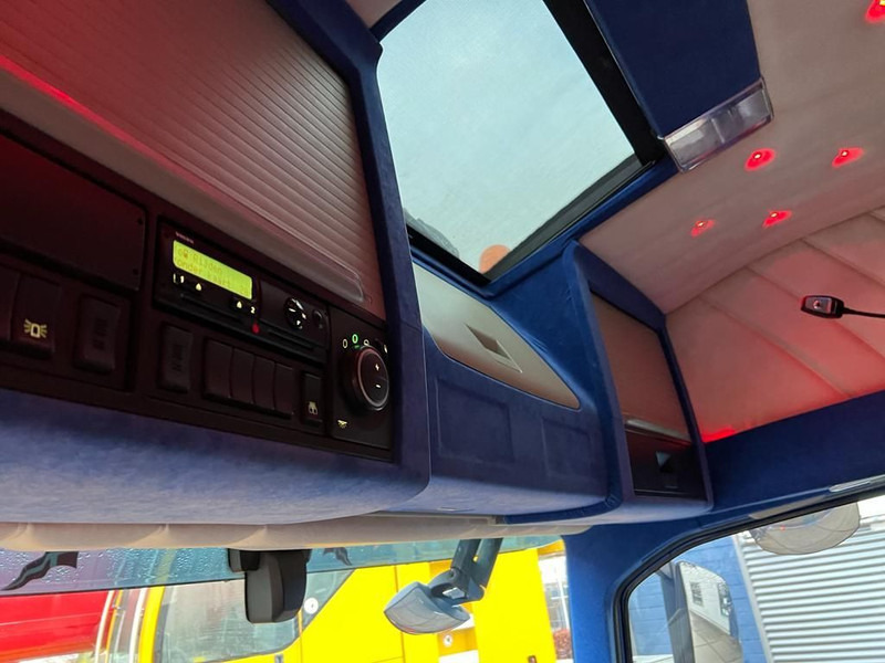 Tegljač Volvo FH 13.500 6x4 Tandem lift: slika Tegljač Volvo FH 13.500 6x4 Tandem lift