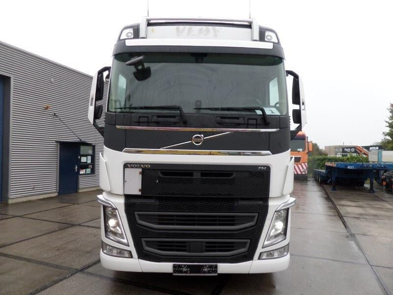 Volvo FH 540 6x2 - Tegljač: slika Volvo FH 540 6x2 - Tegljač Volvo FH 540 6x2 - Tegljač: slika Volvo FH 540 6x2 - Tegljač