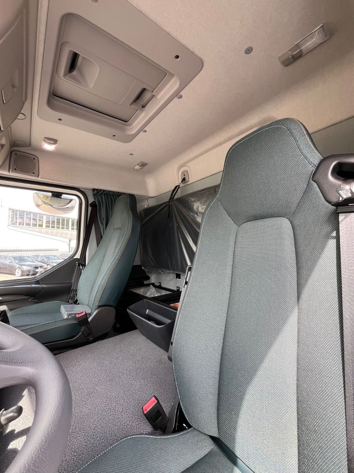 Kamion s ceradom Volvo FL16.280 Junge Schiebeplane: slika Kamion s ceradom Volvo FL16.280 Junge Schiebeplane