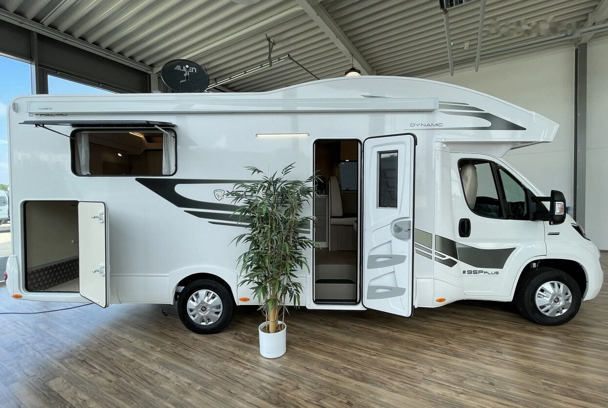 XGO Dynamic 95P, 5 seats, Peugeot Boxer 140HP (2024 model) - Kamp kombi: slika XGO Dynamic 95P, 5 seats, Peugeot Boxer 140HP (2024 model) - Kamp kombi XGO Dynamic 95P, 5 seats, Peugeot Boxer 140HP (2024 model) - Kamp kombi: slika XGO Dynamic 95P, 5 seats, Peugeot Boxer 140HP (2024 model) - Kamp kombi