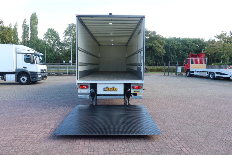 DAF CF 290 FA Bak + klep Dhollandia 2000 kg - Kamion sandučar: slika DAF CF 290 FA Bak + klep Dhollandia 2000 kg - Kamion sandučar DAF CF 290 FA Bak + klep Dhollandia 2000 kg - Kamion sandučar: slika DAF CF 290 FA Bak + klep Dhollandia 2000 kg - Kamion sandučar