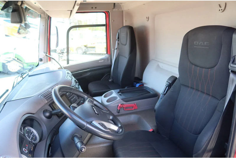 DAF CF 300 Koel/Vries Carrier iceland + Dhollandia 2500KG klep trenn wand - Kamion hladnjača: slika DAF CF 300 Koel/Vries Carrier iceland + Dhollandia 2500KG klep trenn wand - Kamion hladnjača DAF CF 300 Koel/Vries Carrier iceland + Dhollandia 2500KG klep trenn wand - Kamion hladnjača: slika DAF CF 300 Koel/Vries Carrier iceland + Dhollandia 2500KG klep trenn wand - Kamion hladnjača