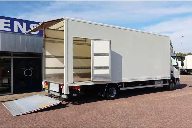 DAF LF 210 FA Bakwagen + Dhollandia 2000 kg klep extra accu set, 3x bindrail + stang. - Kamion sandučar: slika DAF LF 210 FA Bakwagen + Dhollandia 2000 kg klep extra accu set, 3x bindrail + stang. - Kamion sandučar DAF LF 210 FA Bakwagen + Dhollandia 2000 kg klep extra accu set, 3x bindrail + stang. - Kamion sandučar: slika DAF LF 210 FA Bakwagen + Dhollandia 2000 kg klep extra accu set, 3x bindrail + stang. - Kamion sandučar