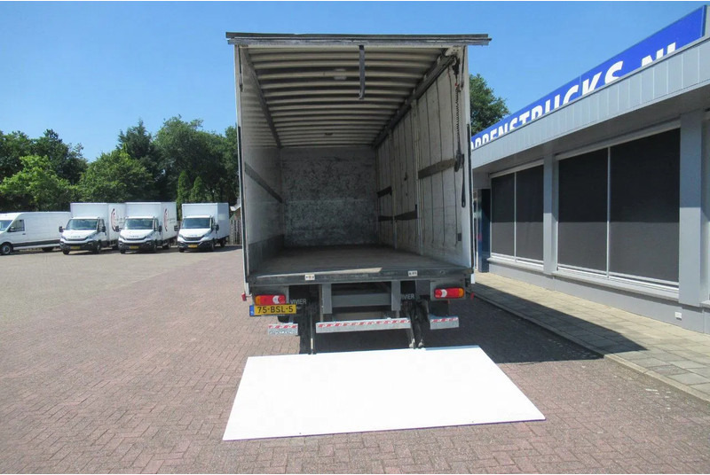 DAF LF 250 250 bak + klep + schuifzeil E6 - Kamion s ceradom: slika DAF LF 250 250 bak + klep + schuifzeil E6 - Kamion s ceradom DAF LF 250 250 bak + klep + schuifzeil E6 - Kamion s ceradom: slika DAF LF 250 250 bak + klep + schuifzeil E6 - Kamion s ceradom