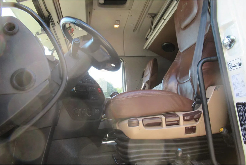 DAF XF 510 Fat 6x4 Euro 6 - Kamion s kukastom dizalicom: slika DAF XF 510 Fat 6x4 Euro 6 - Kamion s kukastom dizalicom DAF XF 510 Fat 6x4 Euro 6 - Kamion s kukastom dizalicom: slika DAF XF 510 Fat 6x4 Euro 6 - Kamion s kukastom dizalicom