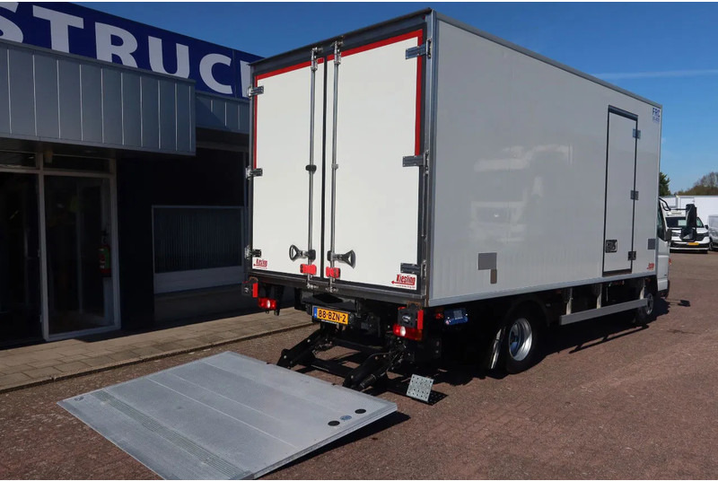 FUSO Canter Thermoking T 600R Koel/Vries + Laadklep - Kamion hladnjača: slika FUSO Canter Thermoking T 600R Koel/Vries + Laadklep - Kamion hladnjača FUSO Canter Thermoking T 600R Koel/Vries + Laadklep - Kamion hladnjača: slika FUSO Canter Thermoking T 600R Koel/Vries + Laadklep - Kamion hladnjača