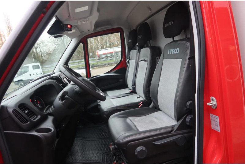 Iveco 35S 180 35 S 180 Hi-Matic - Dostavno vozilo hladnjača: slika Iveco 35S 180 35 S 180 Hi-Matic - Dostavno vozilo hladnjača Iveco 35S 180 35 S 180 Hi-Matic - Dostavno vozilo hladnjača: slika Iveco 35S 180 35 S 180 Hi-Matic - Dostavno vozilo hladnjača