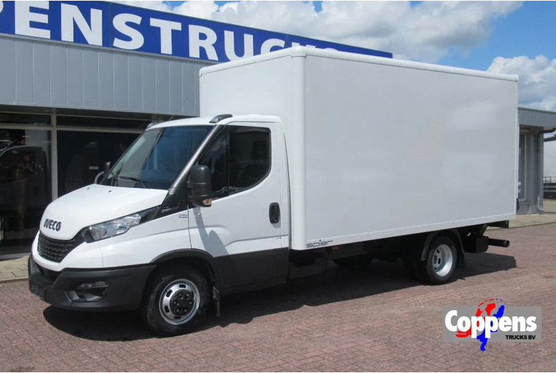 Iveco Daily 35C16 Bak+Klep Automaat - Dostavno vozilo sa zatvorenim sandukom: slika Iveco Daily 35C16 Bak+Klep Automaat - Dostavno vozilo sa zatvorenim sandukom Iveco Daily 35C16 Bak+Klep Automaat - Dostavno vozilo sa zatvorenim sandukom: slika Iveco Daily 35C16 Bak+Klep Automaat - Dostavno vozilo sa zatvorenim sandukom