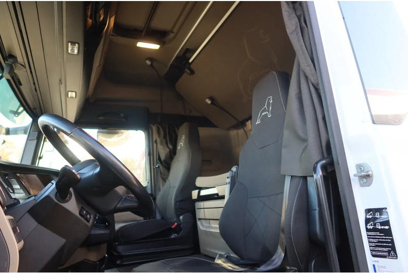 MAN TGM 18.290 Koel/ vries Thermoking UT 800 Diesel /elektrisch 2x bed - Kamion hladnjača: slika MAN TGM 18.290 Koel/ vries Thermoking UT 800 Diesel /elektrisch 2x bed - Kamion hladnjača MAN TGM 18.290 Koel/ vries Thermoking UT 800 Diesel /elektrisch 2x bed - Kamion hladnjača: slika MAN TGM 18.290 Koel/ vries Thermoking UT 800 Diesel /elektrisch 2x bed - Kamion hladnjača