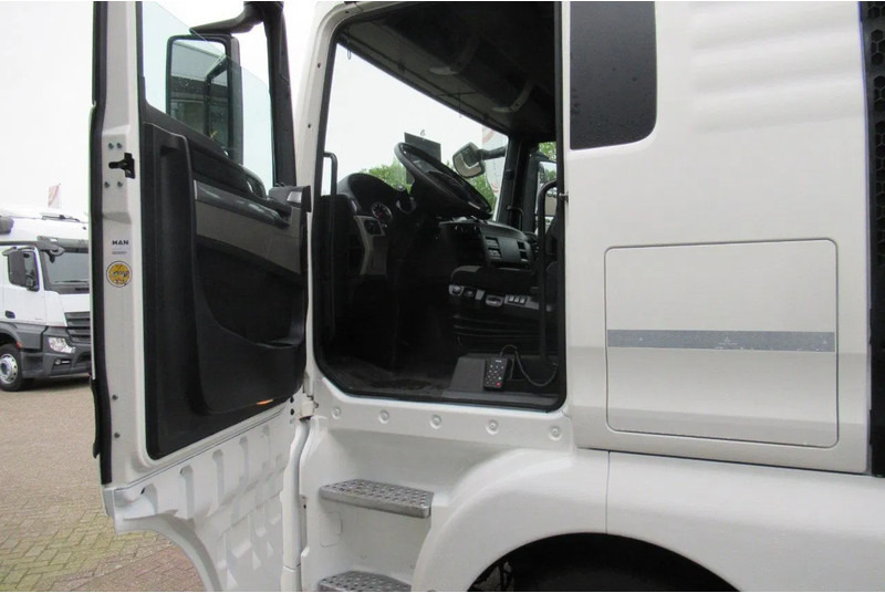MAN TGX 26.460 XLX Interarder Euro 6 - Autotransporter: slika MAN TGX 26.460 XLX Interarder Euro 6 - Autotransporter MAN TGX 26.460 XLX Interarder Euro 6 - Autotransporter: slika MAN TGX 26.460 XLX Interarder Euro 6 - Autotransporter