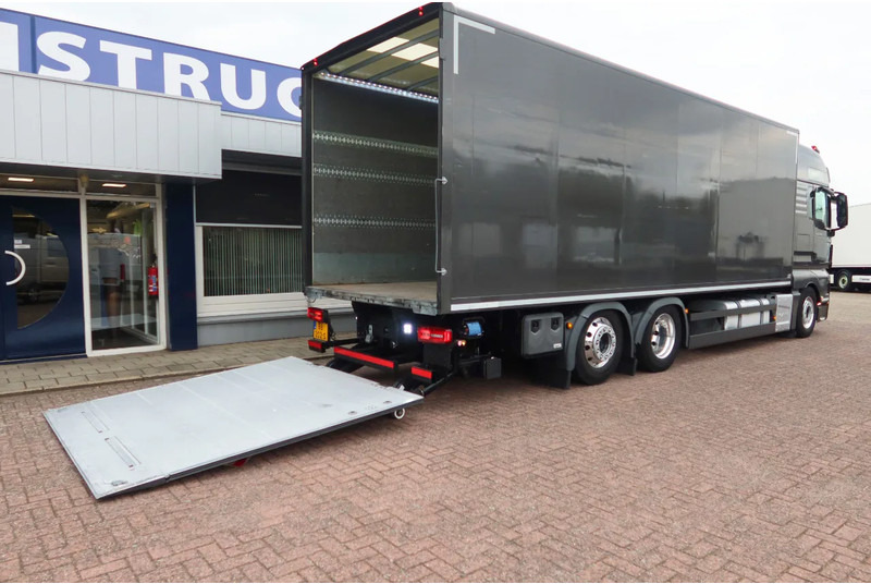 MAN TGX 26.500 6x2 Bak + Klep 3000 KG, FULL AIR SUSPENSION, SKY- LIGHTS. - Kamion sandučar: slika MAN TGX 26.500 6x2 Bak + Klep 3000 KG, FULL AIR SUSPENSION, SKY- LIGHTS. - Kamion sandučar MAN TGX 26.500 6x2 Bak + Klep 3000 KG, FULL AIR SUSPENSION, SKY- LIGHTS. - Kamion sandučar: slika MAN TGX 26.500 6x2 Bak + Klep 3000 KG, FULL AIR SUSPENSION, SKY- LIGHTS. - Kamion sandučar
