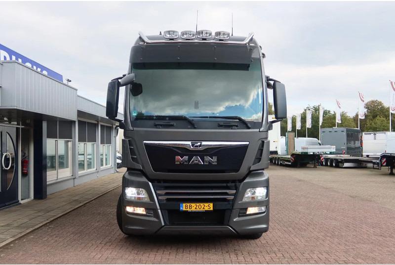 MAN TGX 26.500 6x2 Bak + Klep 3000 KG, FULL AIR SUSPENSION, SKY- LIGHTS. - Kamion sandučar: slika MAN TGX 26.500 6x2 Bak + Klep 3000 KG, FULL AIR SUSPENSION, SKY- LIGHTS. - Kamion sandučar MAN TGX 26.500 6x2 Bak + Klep 3000 KG, FULL AIR SUSPENSION, SKY- LIGHTS. - Kamion sandučar: slika MAN TGX 26.500 6x2 Bak + Klep 3000 KG, FULL AIR SUSPENSION, SKY- LIGHTS. - Kamion sandučar