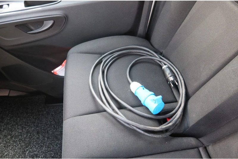 Mercedes-Benz 317 CDI 317 CDI L3/H2 Koel/Vries Automaat - Dostavno vozilo hladnjača: slika Mercedes-Benz 317 CDI 317 CDI L3/H2 Koel/Vries Automaat - Dostavno vozilo hladnjača Mercedes-Benz 317 CDI 317 CDI L3/H2 Koel/Vries Automaat - Dostavno vozilo hladnjača: slika Mercedes-Benz 317 CDI 317 CDI L3/H2 Koel/Vries Automaat - Dostavno vozilo hladnjača