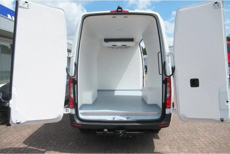 Mercedes-Benz Sprinter 316 CDI Koelen/Vriezen/ Verwarmen Carrier Xarios 350 + 220 volt nacht aansluiting - Dostavno vozilo hladnjača: slika Mercedes-Benz Sprinter 316 CDI Koelen/Vriezen/ Verwarmen Carrier Xarios 350 + 220 volt nacht aansluiting - Dostavno vozilo hladnjača Mercedes-Benz Sprinter 316 CDI Koelen/Vriezen/ Verwarmen Carrier Xarios 350 + 220 volt nacht aansluiting - Dostavno vozilo hladnjača: slika Mercedes-Benz Sprinter 316 CDI Koelen/Vriezen/ Verwarmen Carrier Xarios 350 + 220 volt nacht aansluiting - Dostavno vozilo hladnjača